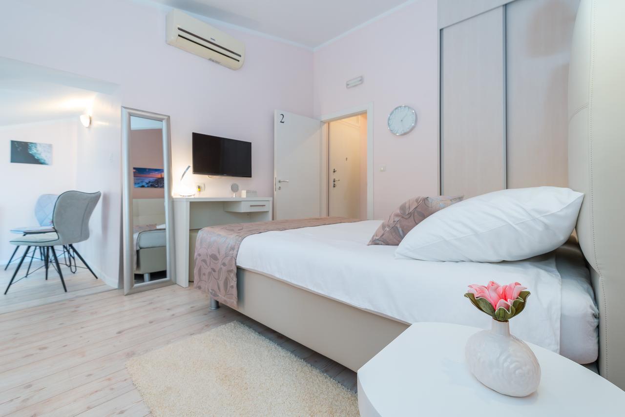Retro Rooms Zadar Buitenkant foto
